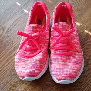 Skechers Gowalk Goga Max shoes